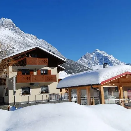 Aparthotel Rosengarden Alpine Pradelle