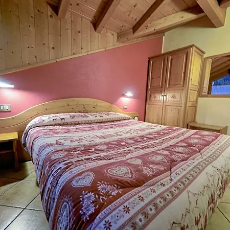 Rosengarden Alpine Aparthotel 3*