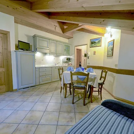 Rosengarden Alpine Apartahotel Pradelle